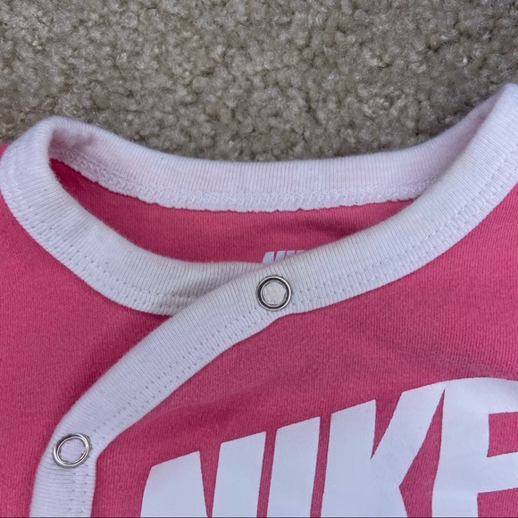 Nike Pink Footies 9M - Picture 3 of 5